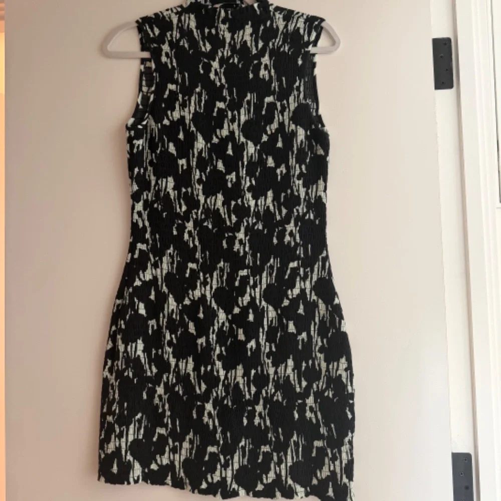 Proenza Schouler White Label Mock Neck Flou Mini Dress – Size 6 – Like New - Picture 7 of 9